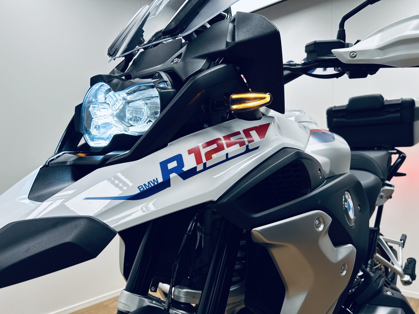BMW R 1250 Арендный автомобиль