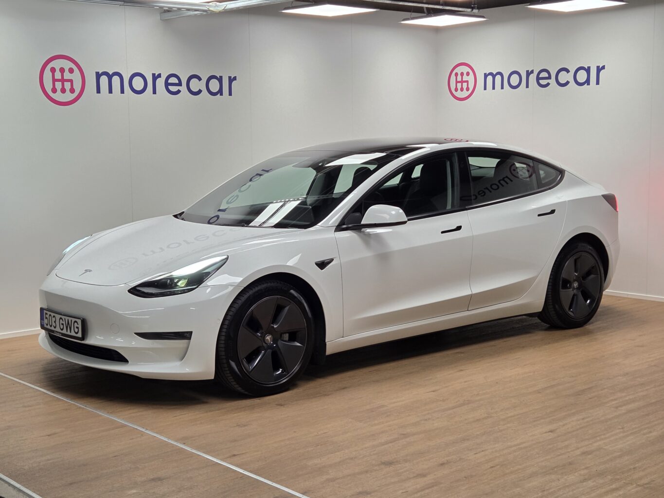 Tesla Model 3 Арендный автомобиль