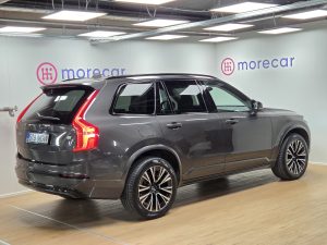 Volvo XC90 rendiauto