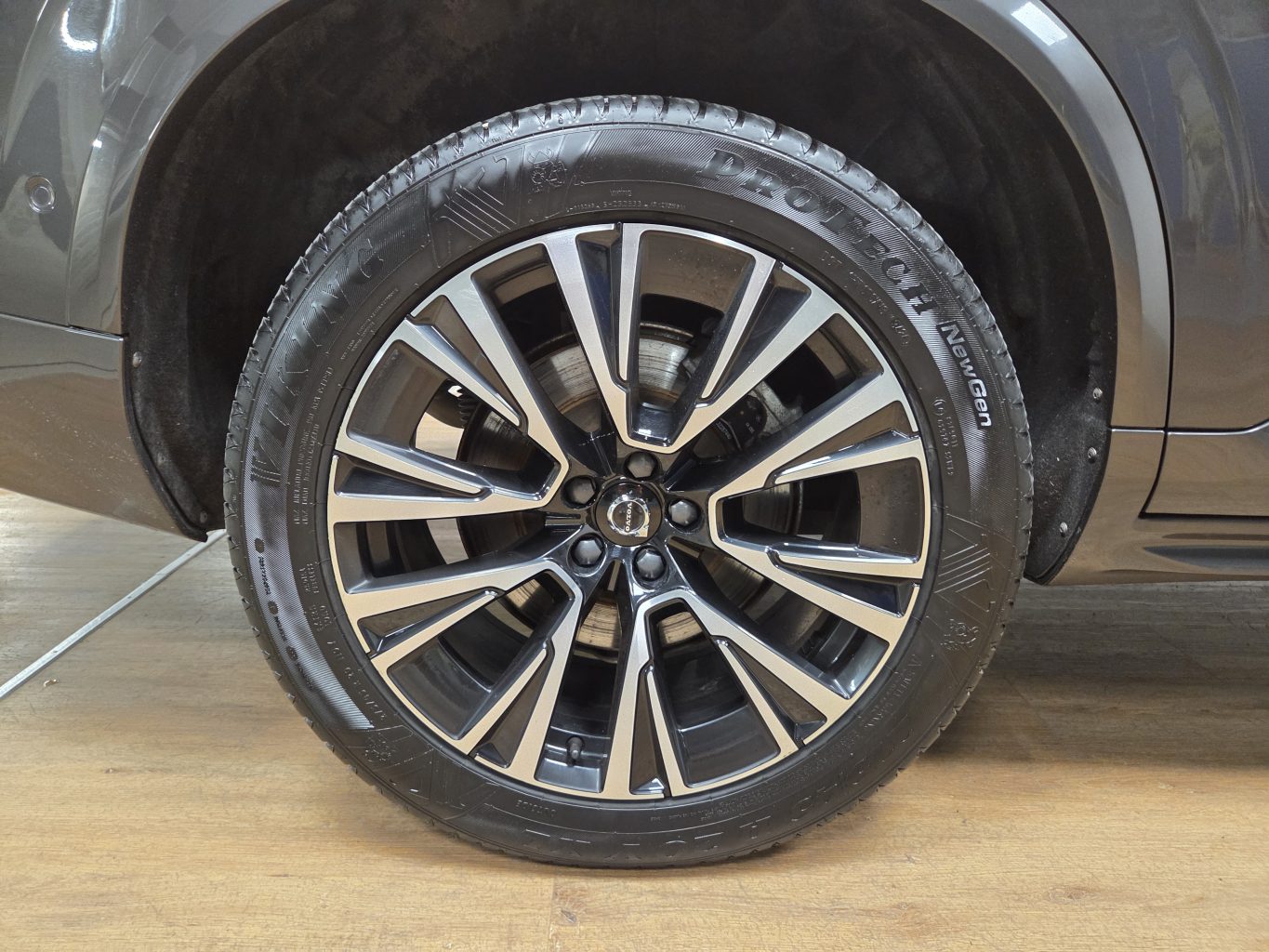 Volvo XC90 rendiauto