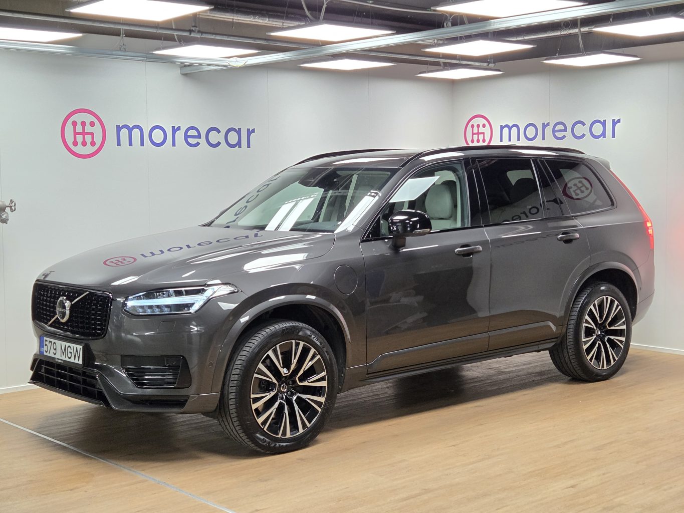 Volvo XC90 Арендный автомобиль