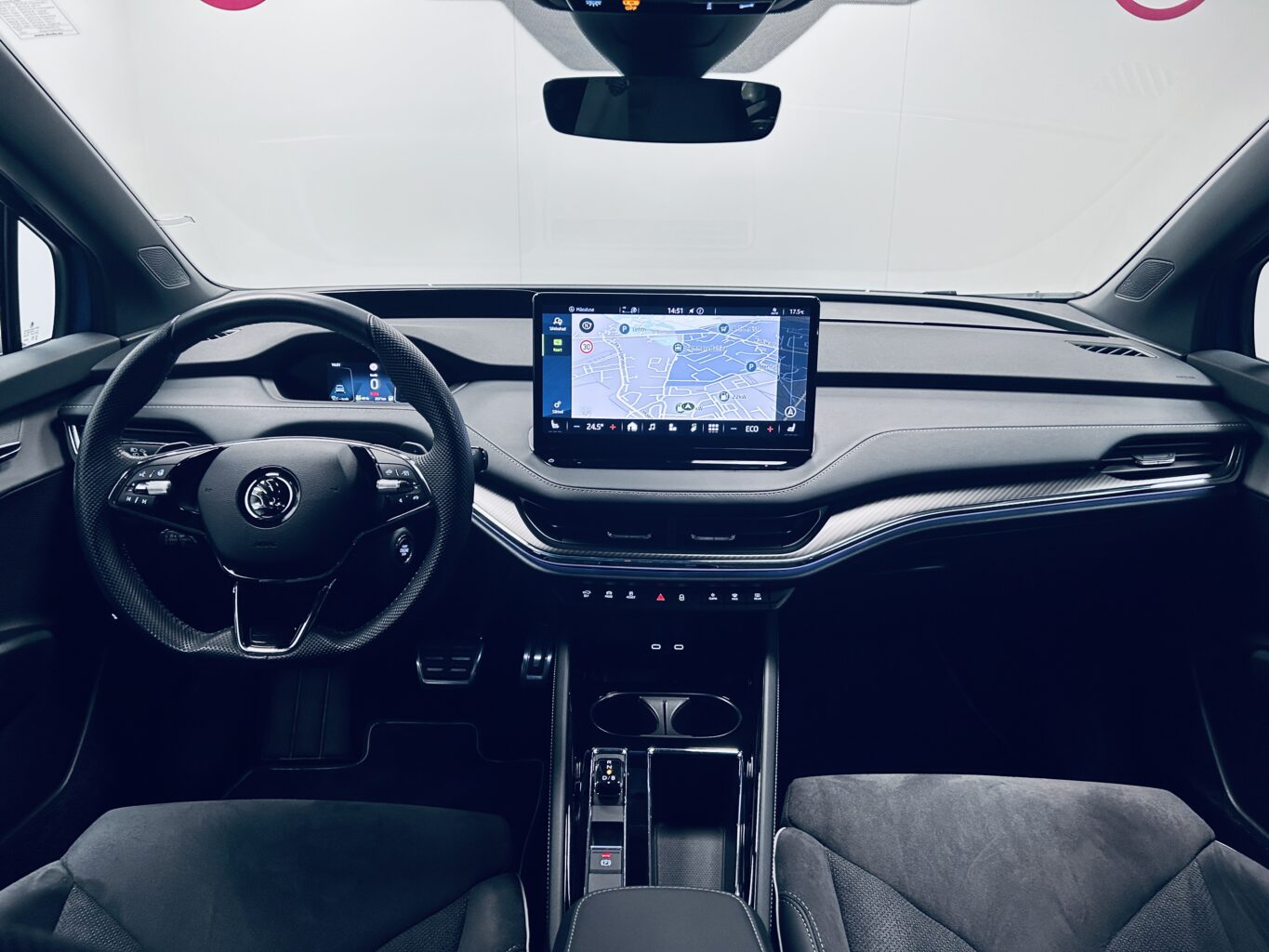 Skoda ENYAQ rendiauto