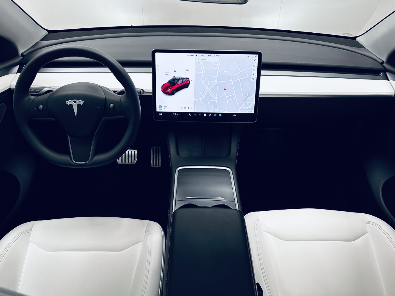 Tesla Model Y rendiauto