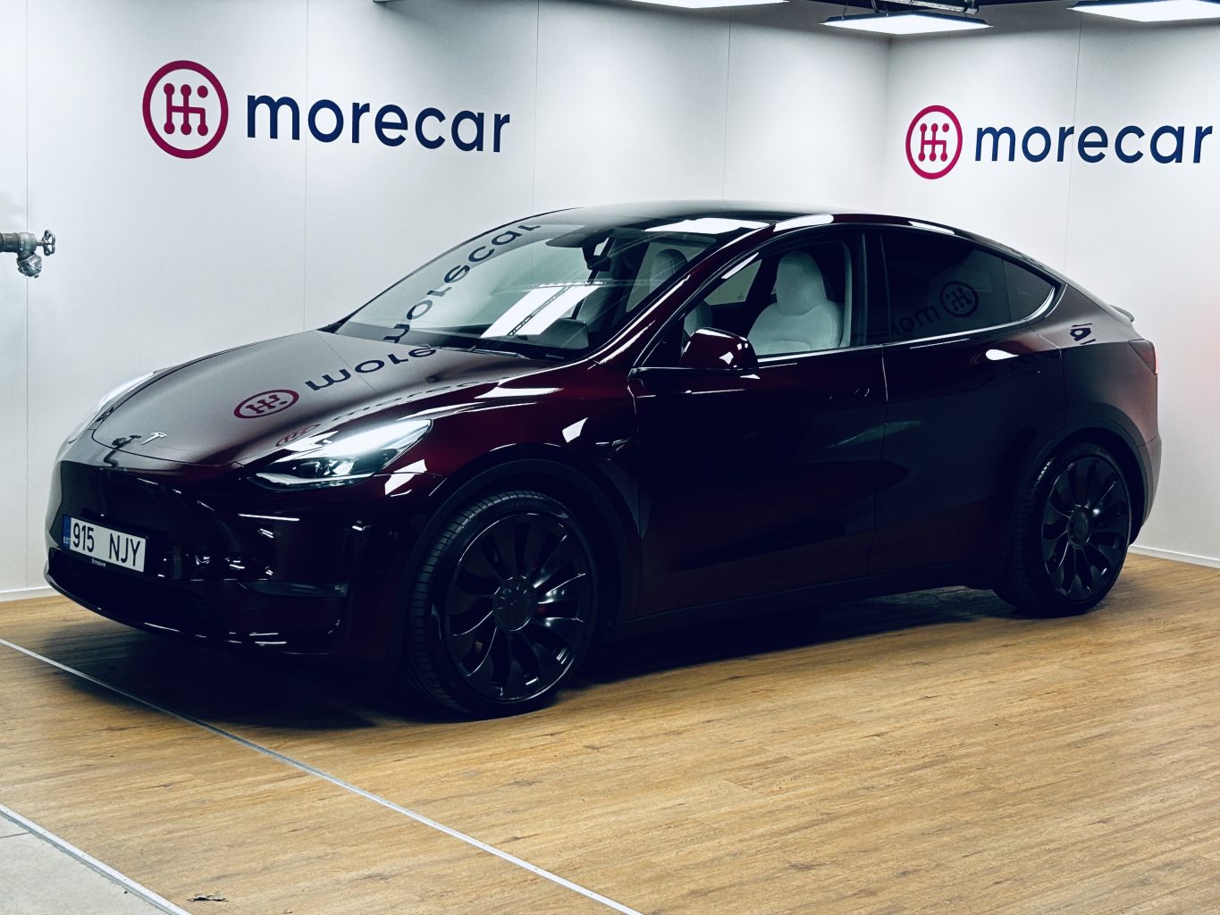 Tesla Model Y rendiauto