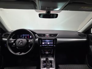 Skoda SUPERB rendiauto