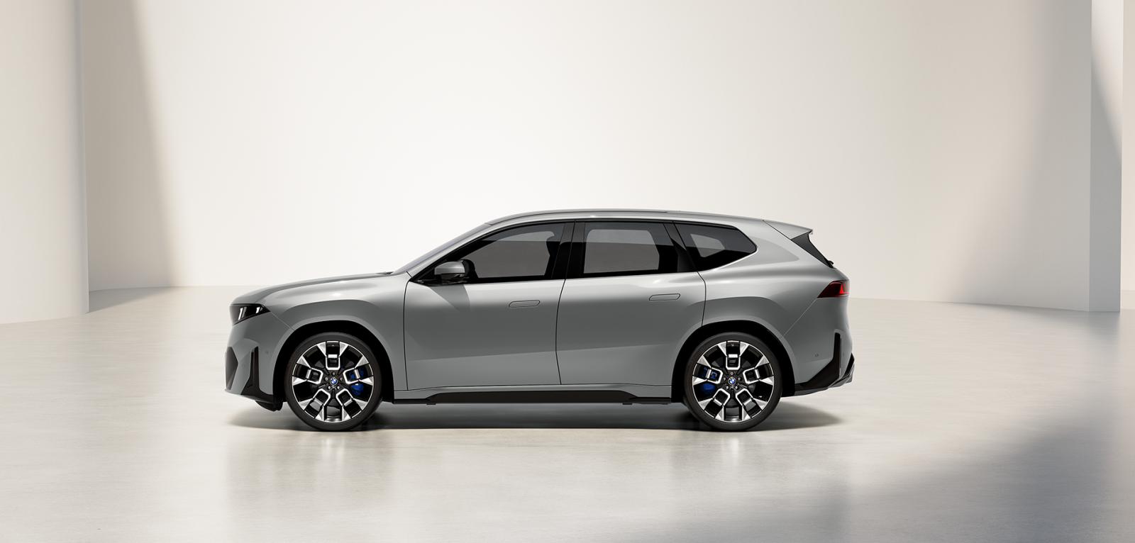 BMW IX3 Арендный автомобиль