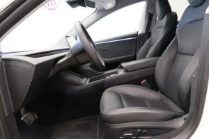 Tesla Model 3 rendiauto