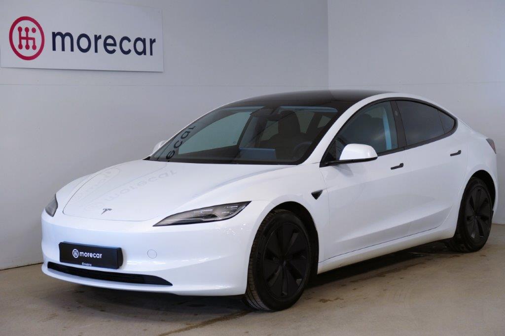 Tesla Model 3 rendiauto