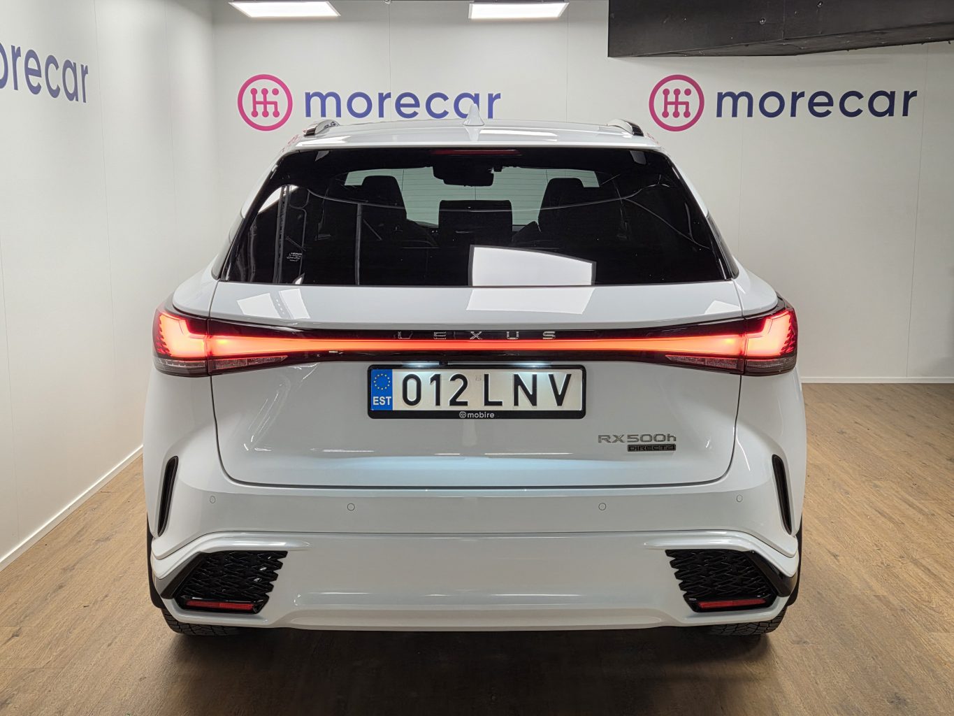 Lexus RX500H Арендный автомобиль