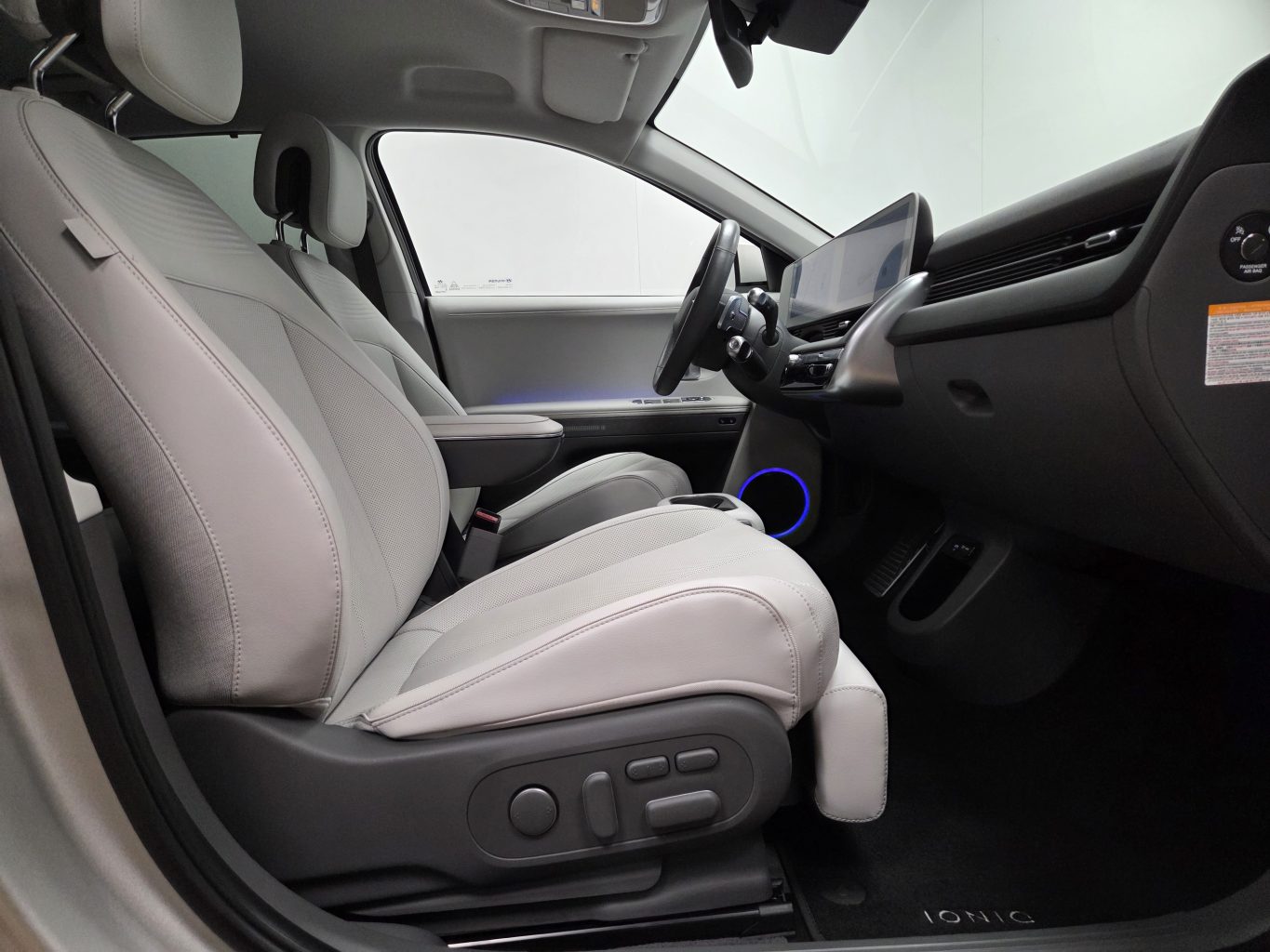 Hyundai IONIQ Арендный автомобиль