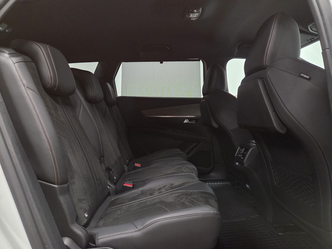 Peugeot 5008 Арендный автомобиль