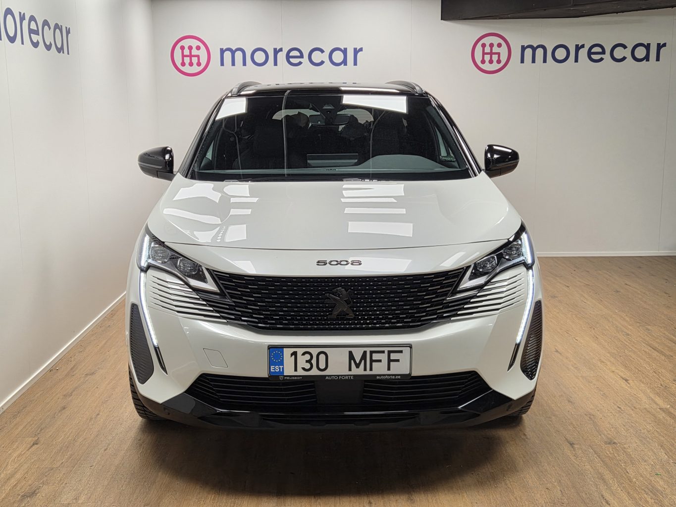 Peugeot 5008 Арендный автомобиль