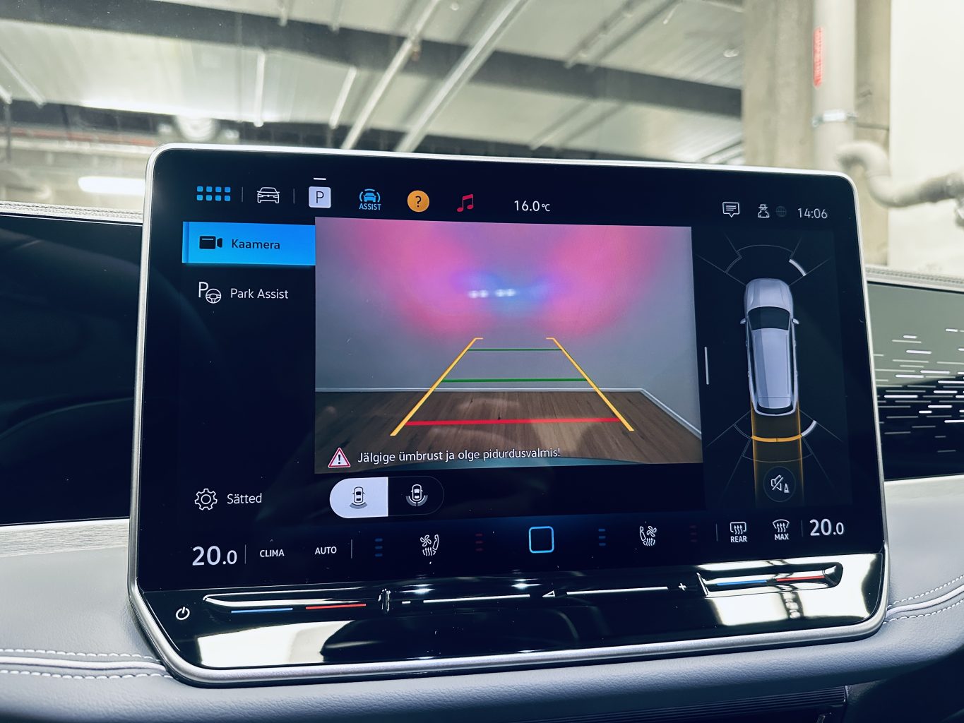 Volkswagen PASSAT rendiauto