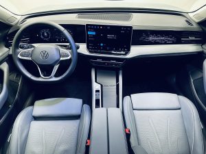 Volkswagen PASSAT rendiauto