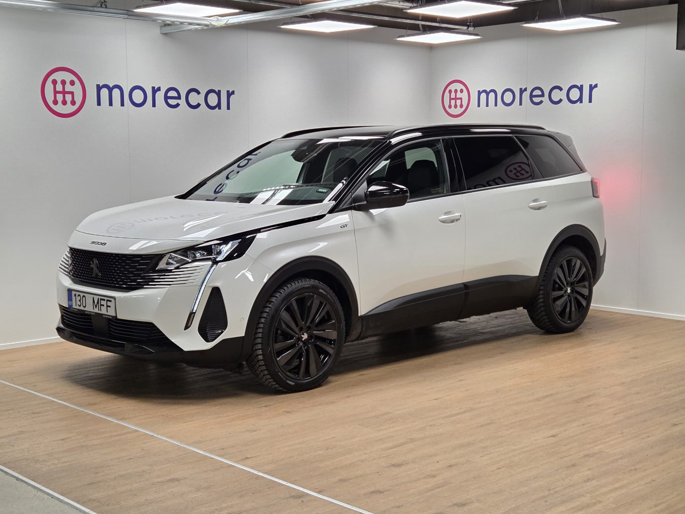 Peugeot 5008 Арендный автомобиль