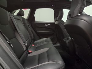 Volvo XC60 Арендный автомобиль