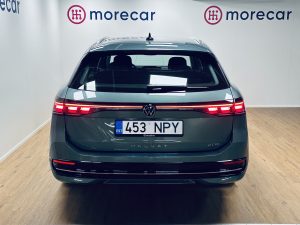 Volkswagen PASSAT rendiauto