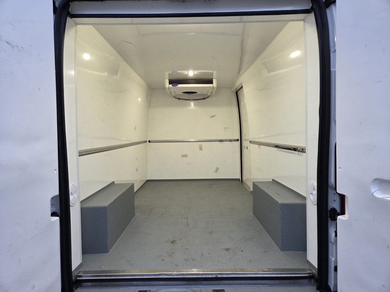 Peugeot Boxer rendiauto