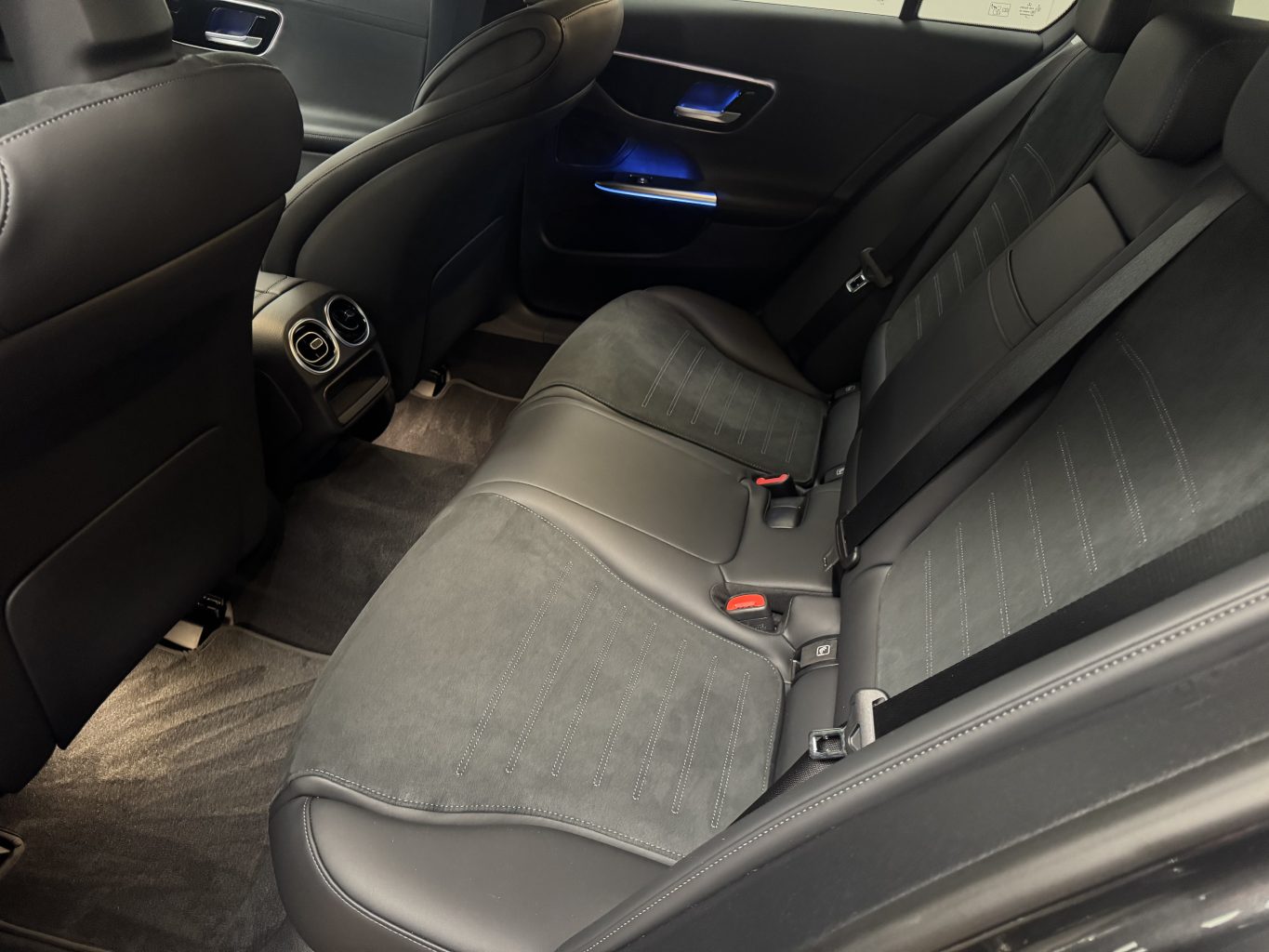 Mercedes-Benz C200 rendiauto