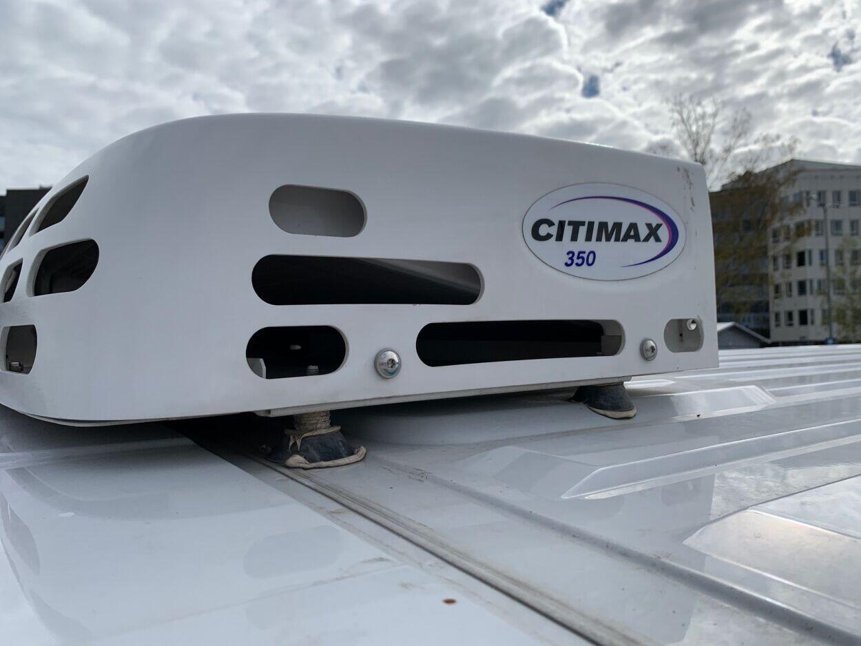 Peugeot Boxer Rental car