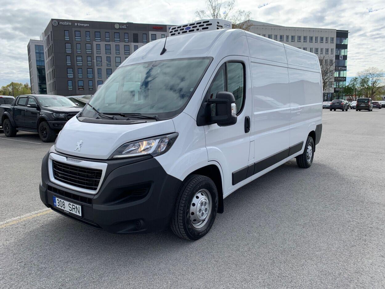 Peugeot Boxer Rental car