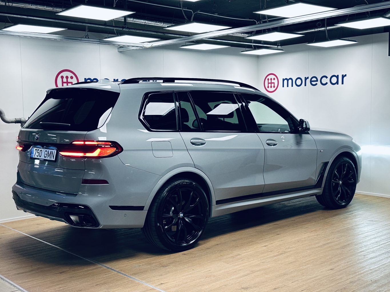 BMW X7 Арендный автомобиль