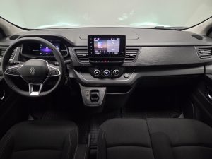 Renault TRAFIC Арендный автомобиль