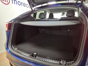 Tesla Model Y Арендный автомобиль