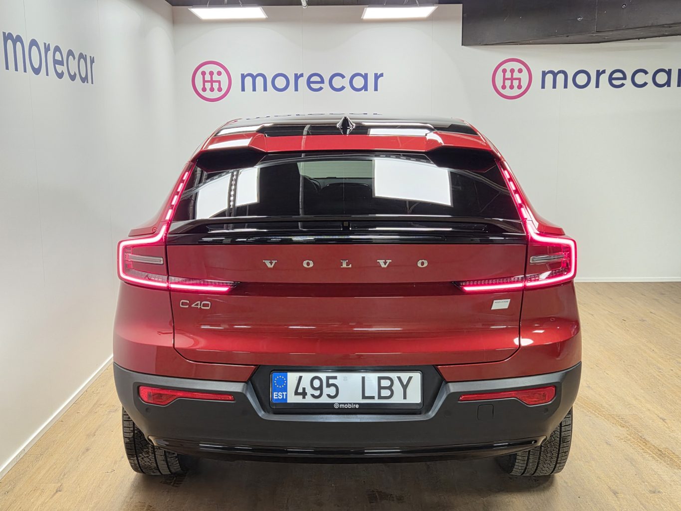 Volvo C40 Recharge Арендный автомобиль