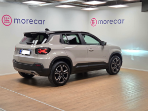 Jeep Avenger rendiauto