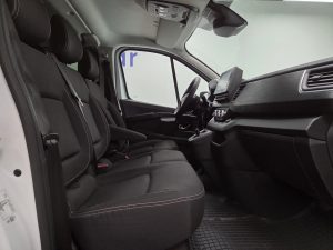 Renault TRAFIC Арендный автомобиль