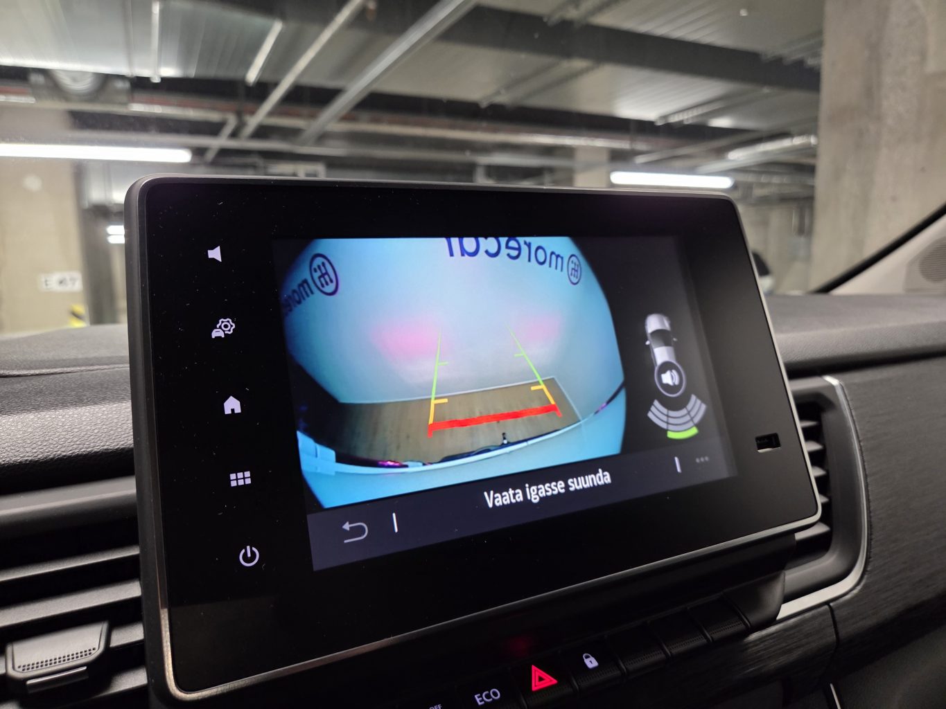 Renault TRAFIC Арендный автомобиль