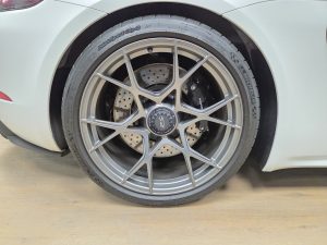 Porsche Cayman rendiauto