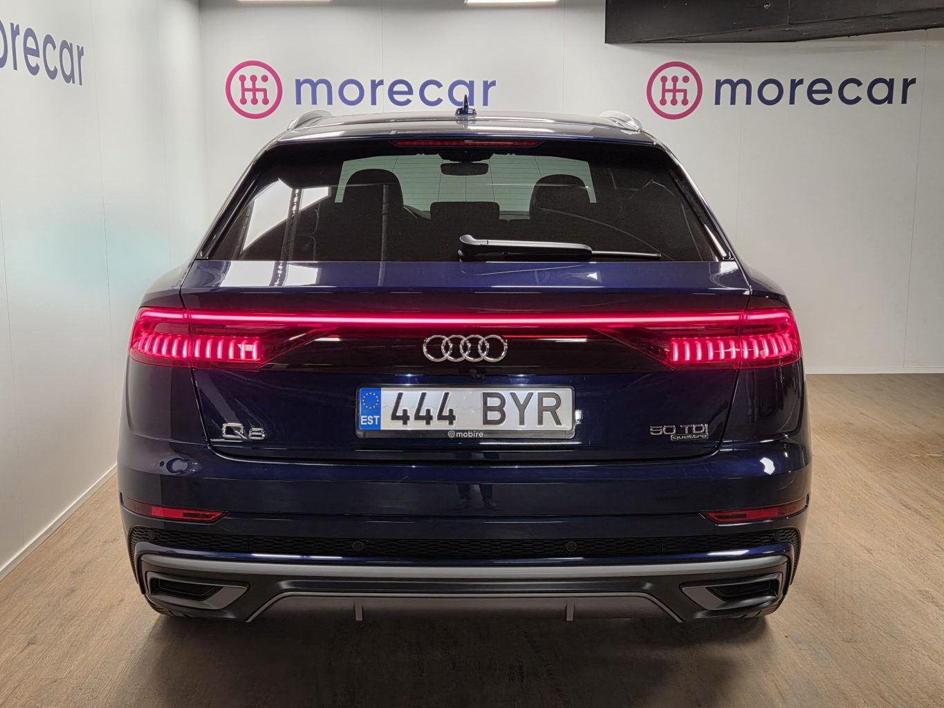 Audi Q8 Арендный автомобиль