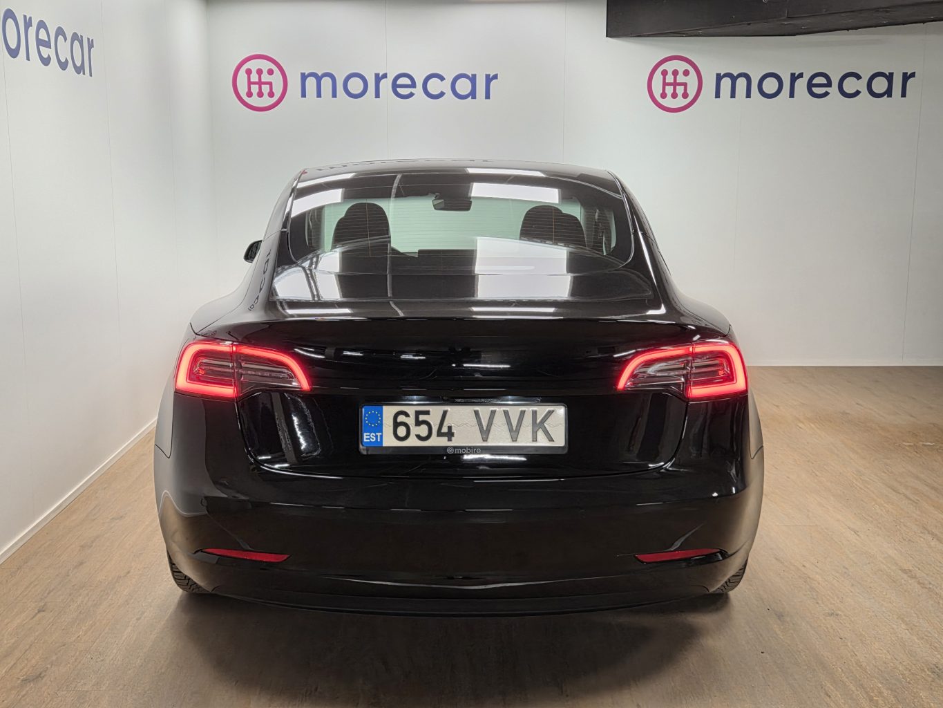 Tesla Model 3 rendiauto