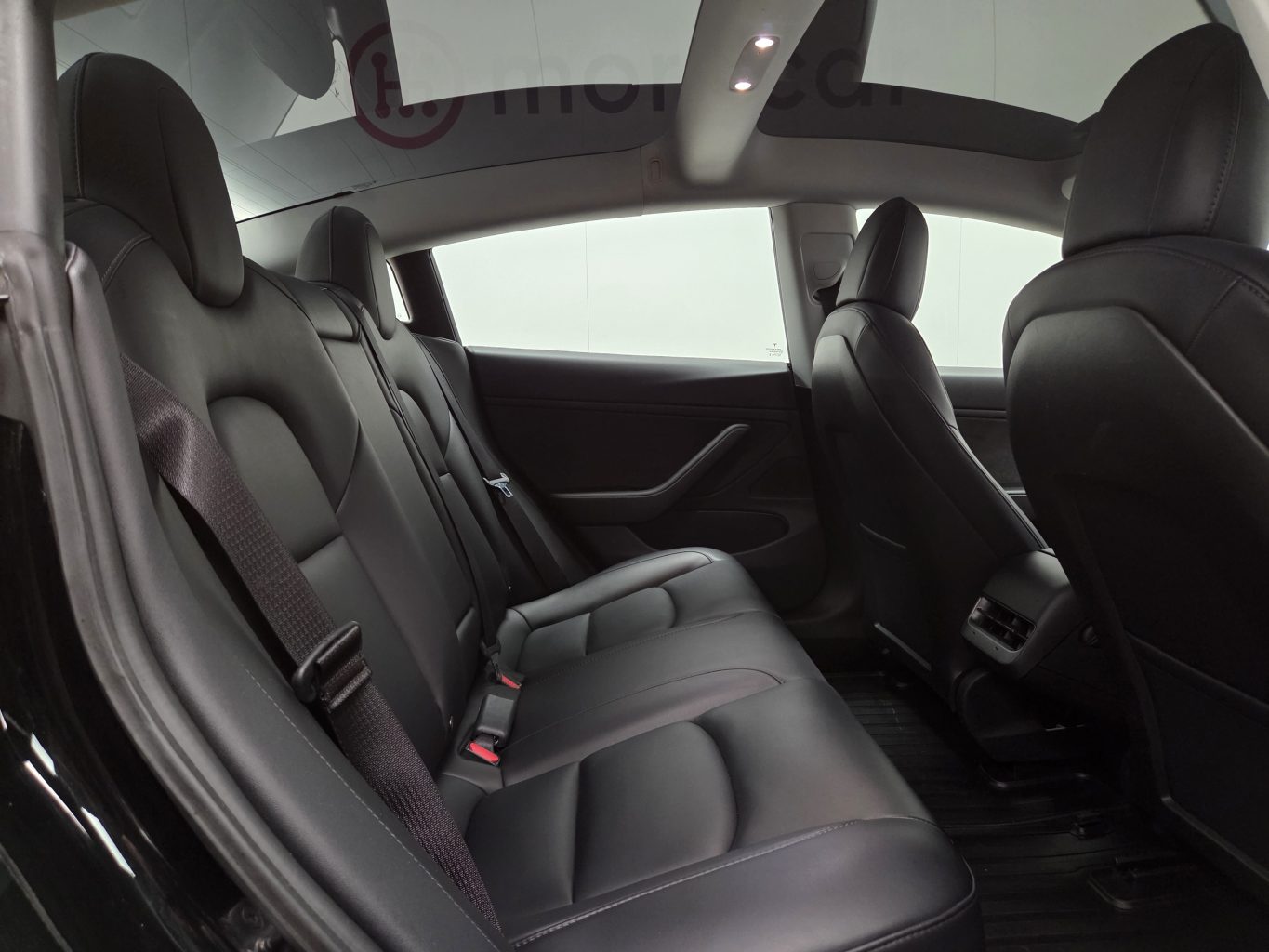 Tesla Model 3 rendiauto