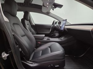 Tesla Model 3 rendiauto