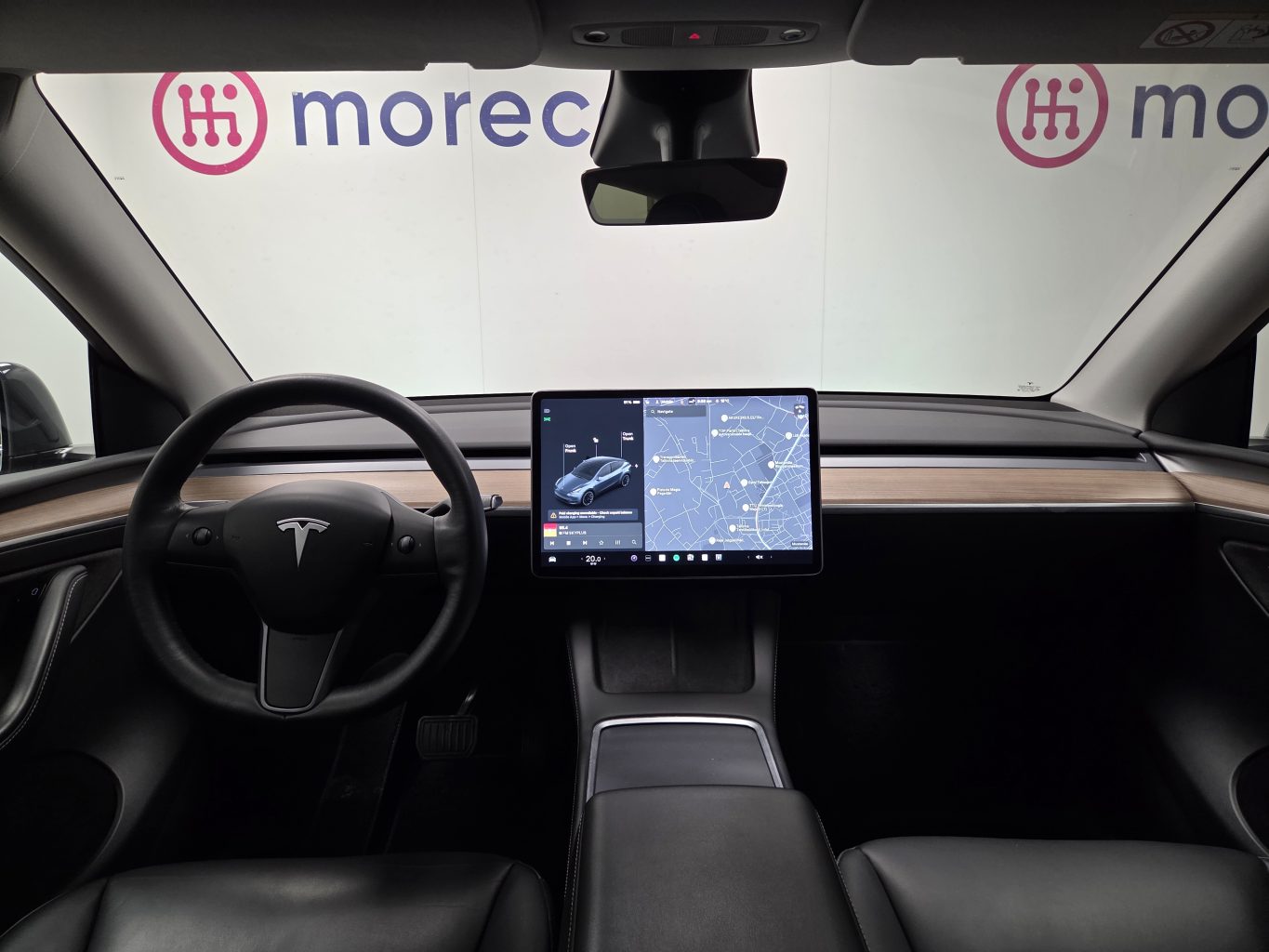 Tesla Model Y Арендный автомобиль
