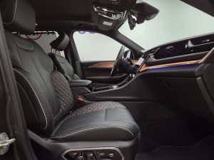 Jeep GRAND CHEROKEE Rental car
