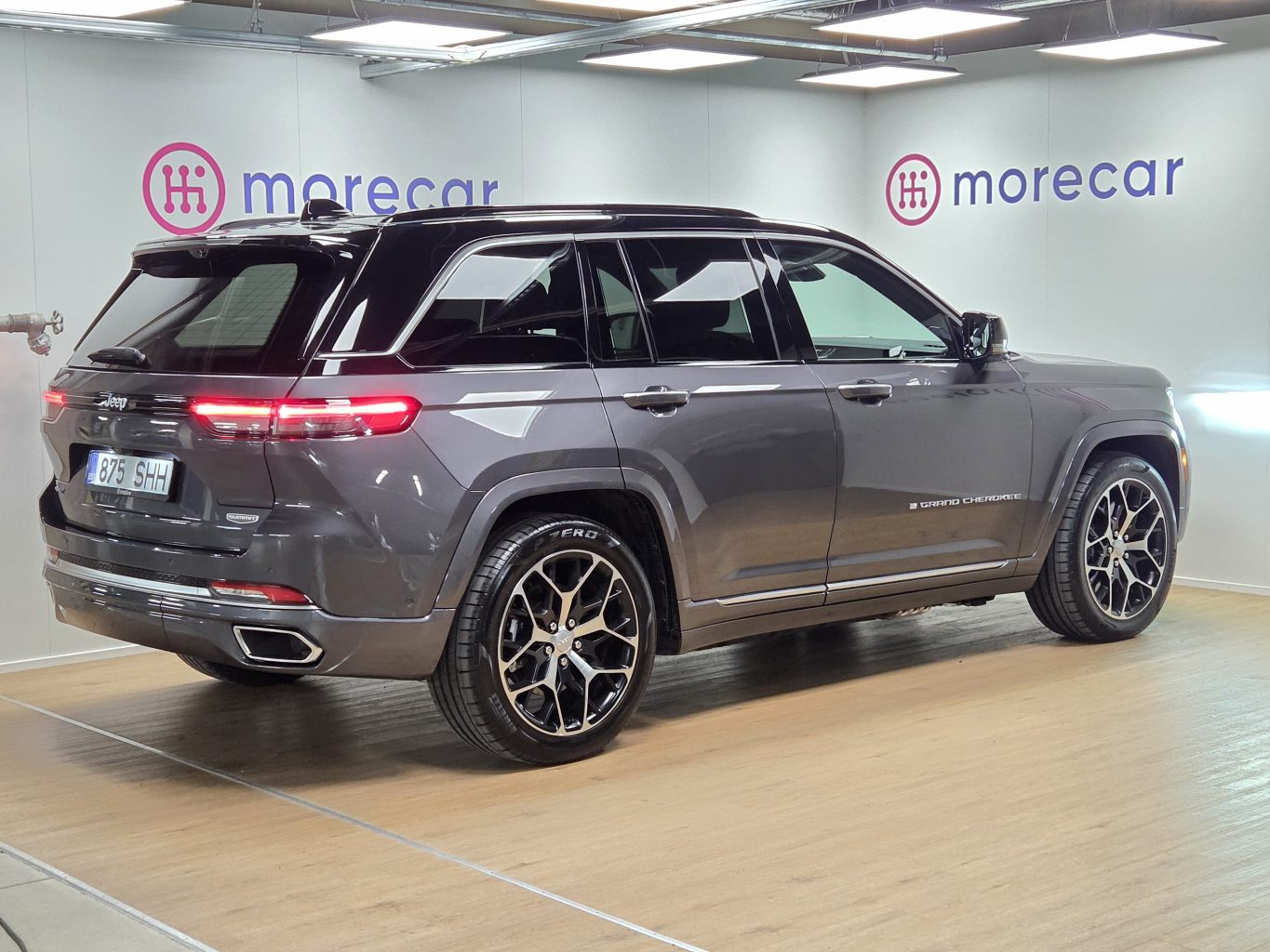 Jeep GRAND CHEROKEE Rental car