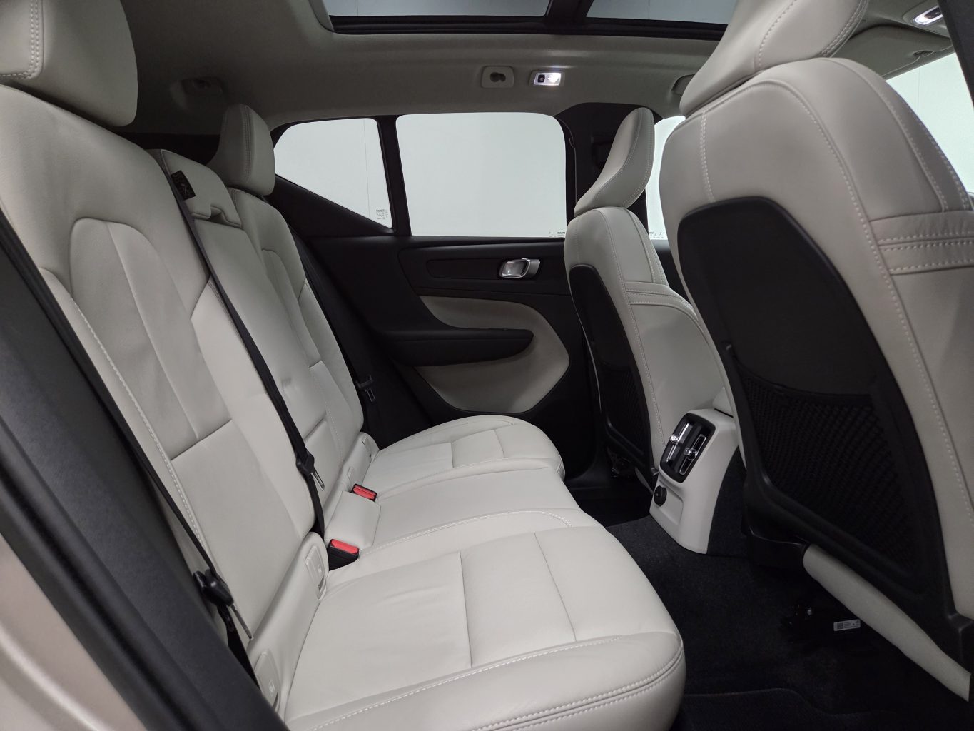 Volvo XC40 Rental car