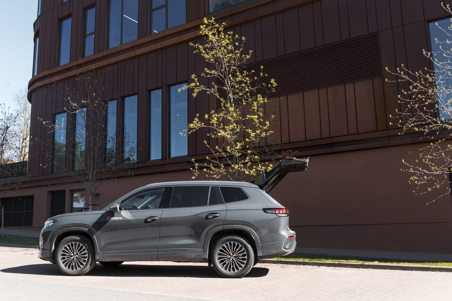 Volkswagen TAYRON Арендный автомобиль
