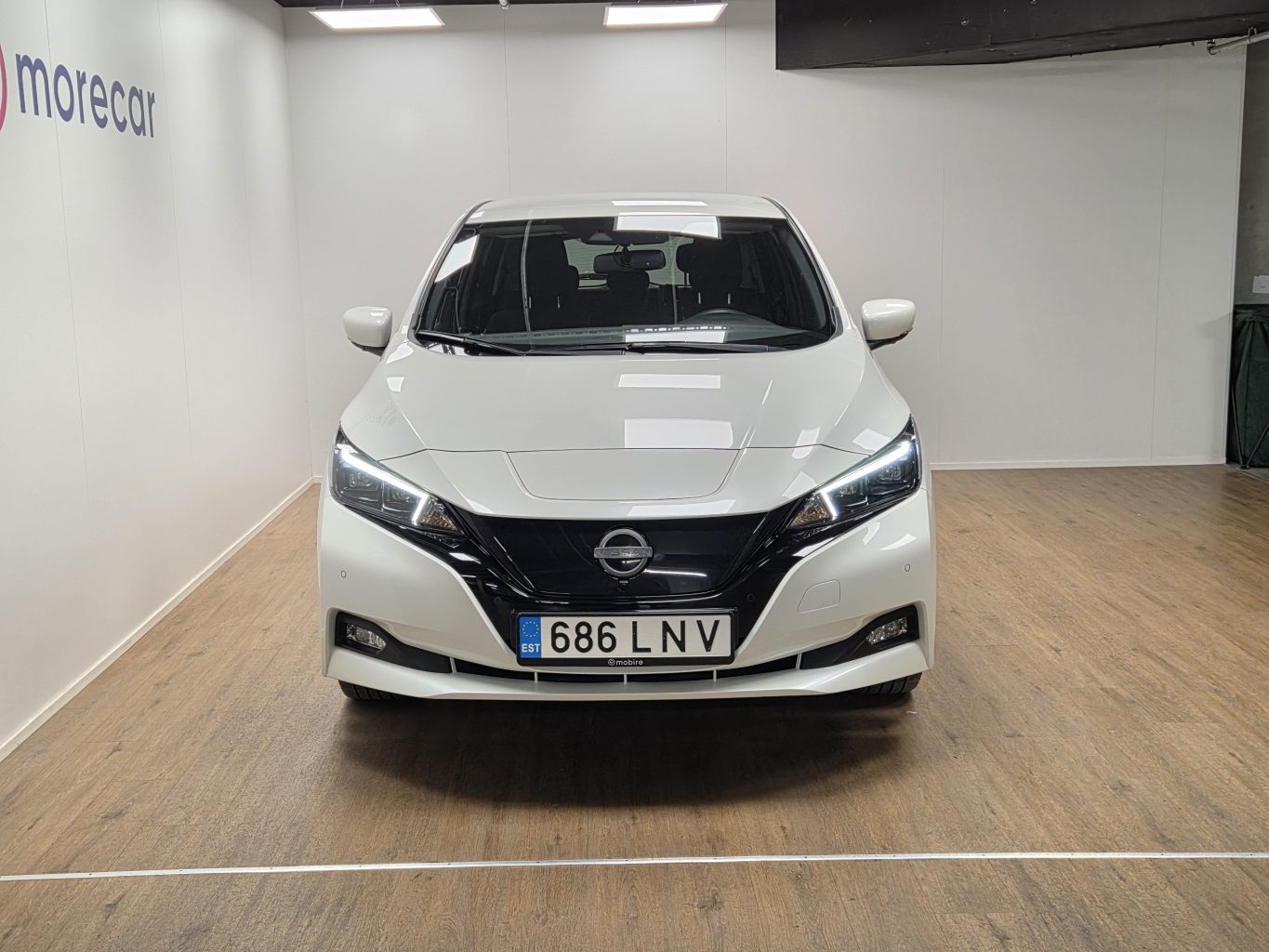 Nissan LEAF Арендный автомобиль