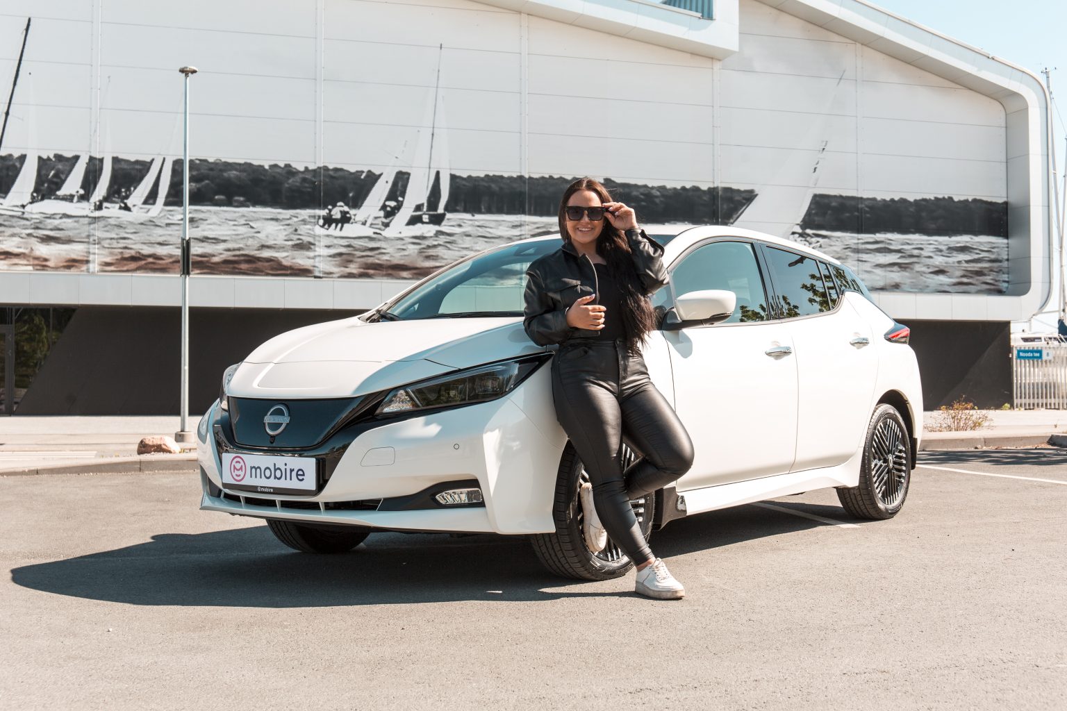 Nissan LEAF Арендный автомобиль