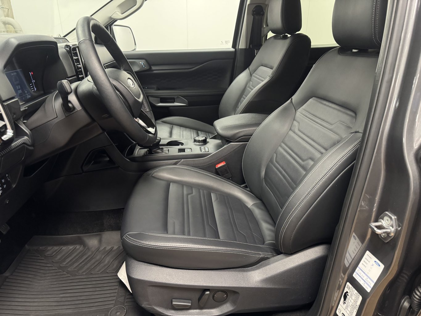 Ford RANGER rendiauto