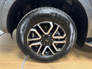 Ford RANGER rendiauto