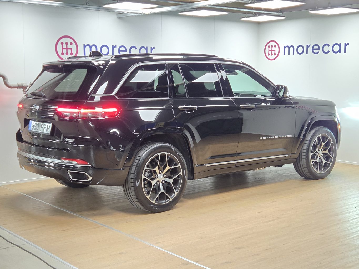 Jeep GRAND CHEROKEE rendiauto