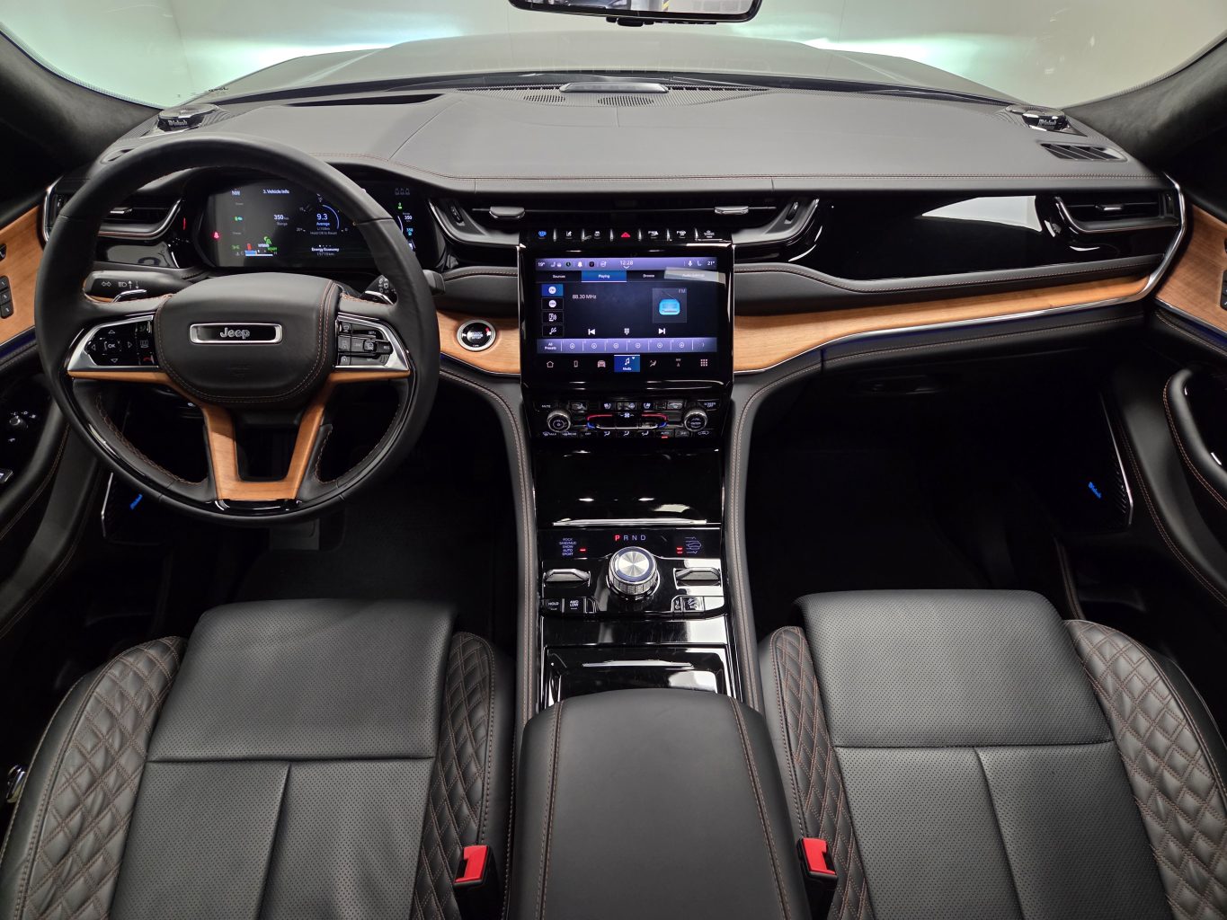 Jeep GRAND CHEROKEE rendiauto