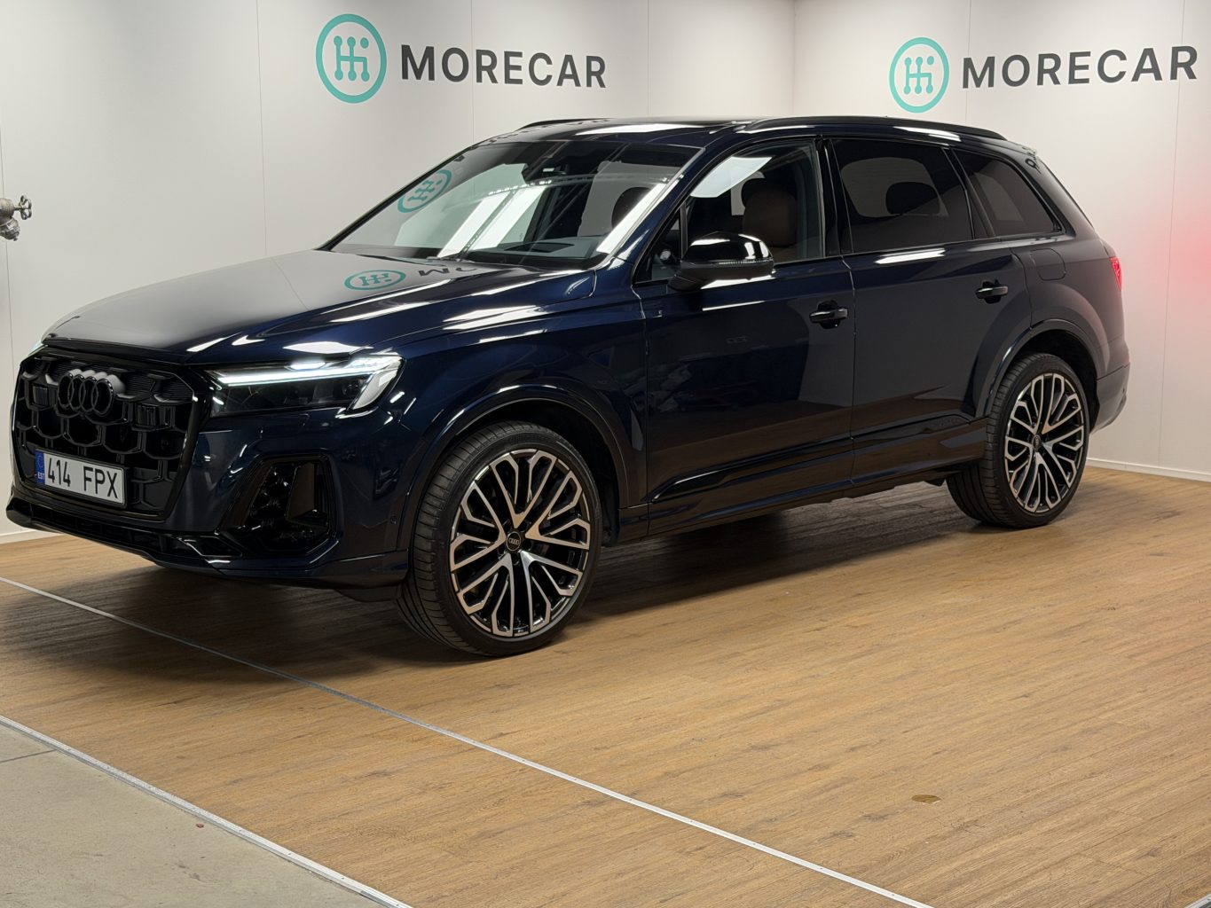Audi Q7 Арендный автомобиль