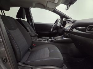 Nissan LEAF Арендный автомобиль